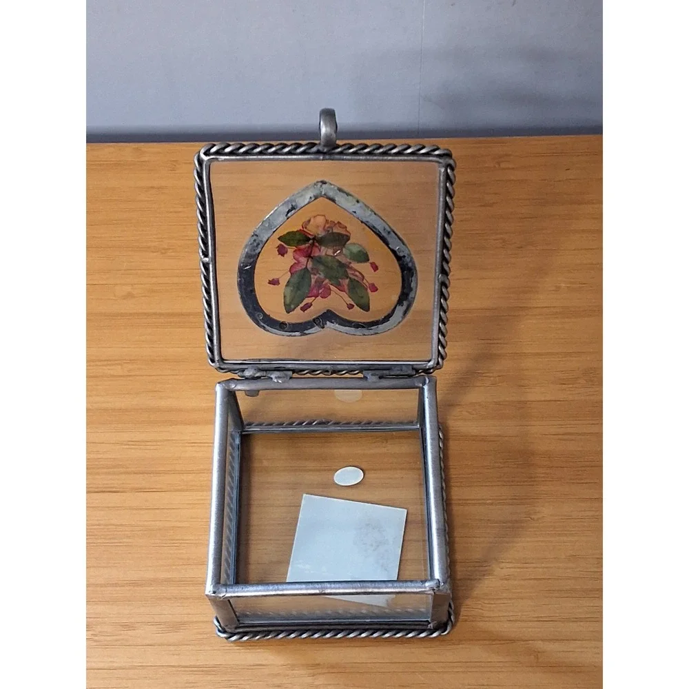 Vintage Glass Trinket Box Pressed Flower Heart Jewelry Case GVC!